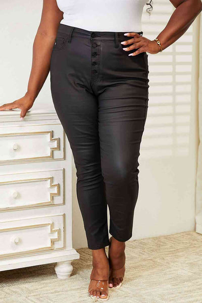 Black / 0(23) Kancan Full Size High Rise Black Coated Ankle Skinny Jeans