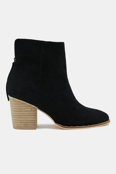 Black / 6 Beast Fashion Suede Point Toe Ankle Booties