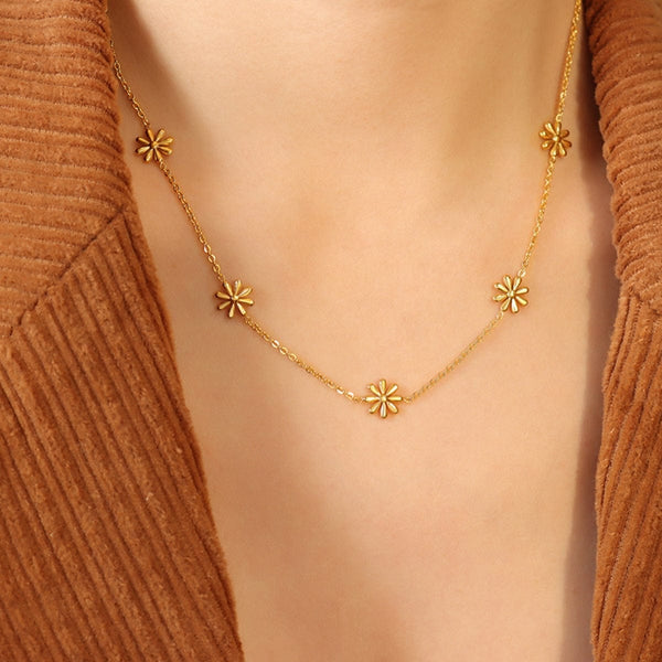 Gold / One Size Titanium Steel Daisy Shape Necklace