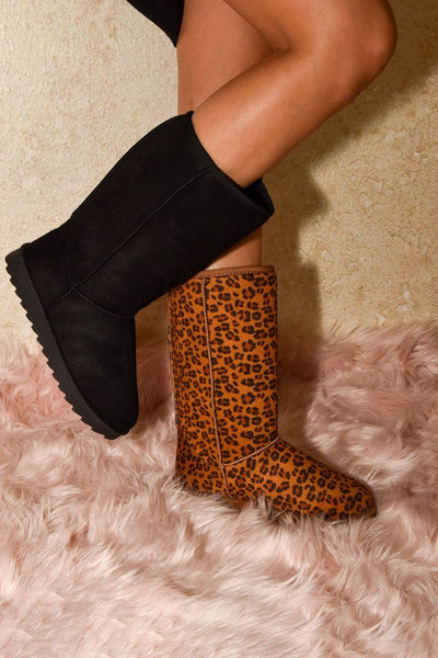 Leopard / 6 WILD DIVA Leopard Suede Round Toe Boots