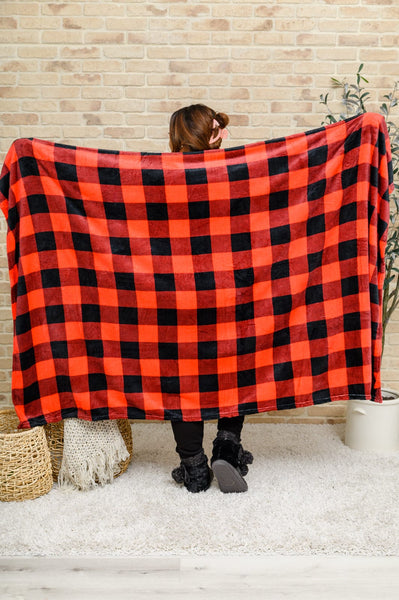 OS Womens Doorbuster: Buffalo Plaid Blanket In Red & Black